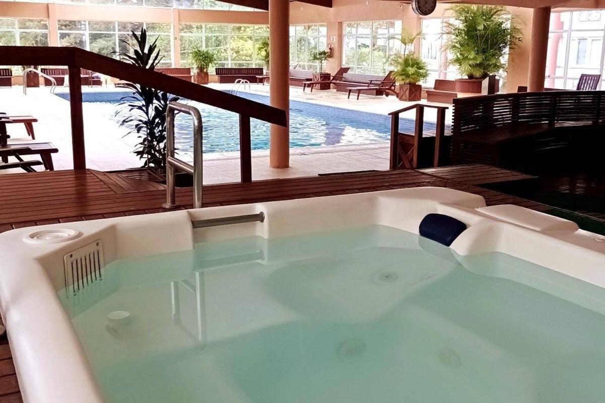 Apartamento No Residencial Village No Centro De Gramado, Com Piscina Aquecida E Hidromassagem 외부 사진